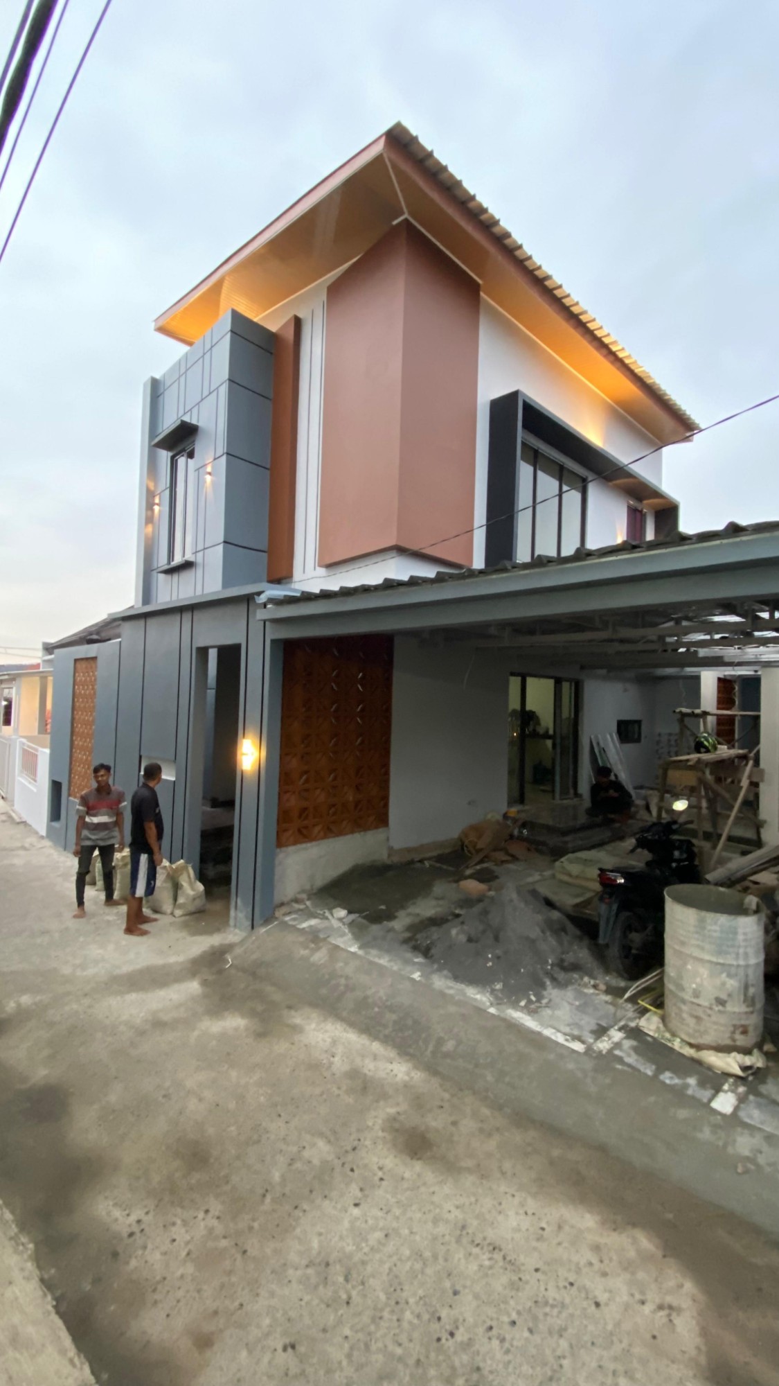 Pembangunan Rumah – Finishing Fasad - Cakrawala Dua Pilar